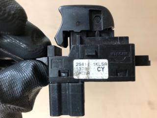 Кнопка стеклоподъемника задняя левая SENTRA B17 12-21 2018 Седан