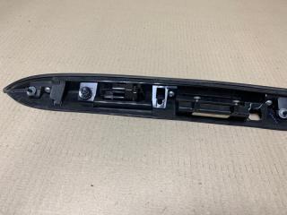 Панель подсветки номера QX30 16-20 2018 Внедорожник 2.0 20PET