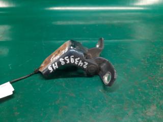 Петля двери нижняя передняя левая 5 CR 05-10 2008 Минивен 2.3