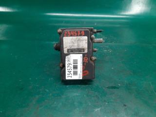 Блок ABS CAMRY 30 02-06 2005 Седан 2.4 2AZFE