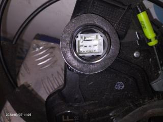 Замок двери передний левый TOYOTA CAMRY 40 06-11