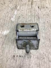 Петля крышки багажника задняя левая SUZUKI SWIFT 04-11