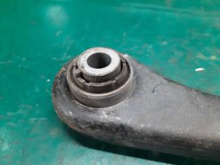 Рычаг задней подвески поперечный правый PASSAT B8 14- 2016 Седан 1.8 CPRA