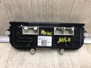 Блок управления печкой PASSAT B7 11-15 A32