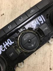 Блок управления печкой PASSAT B7 11-15 A32