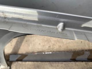 Крыло переднее левое 200 10-14