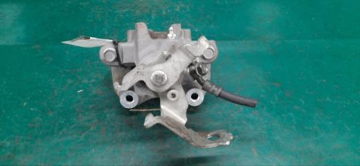 Суппорт тормозной задний левый TOYOTA PRIUS 16- Хэтчбек 1.8 2ZRFXE