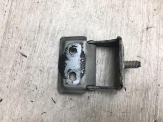 Петля крышки багажника задняя левая SWIFT 04-11