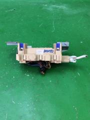 Блок предохранителей салон JUKE 10-19 2010 F15 1.6 MR16DDT