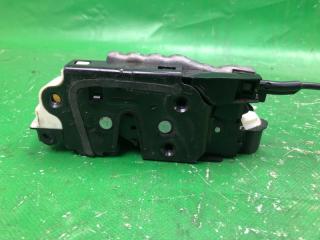 Замок двери передний правый PASSAT B7 11-15 2014 A32 1.8 CPRA