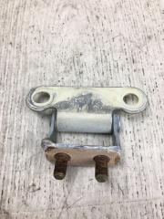 Петля крышки багажника правая TOYOTA PRIUS - 20 03-11