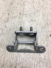 Петля крышки багажника SUBARU FORESTER SF 97-02