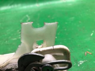 Замок двери задний левый COMPASS 06-16 2014 MK49 2.0 ECN