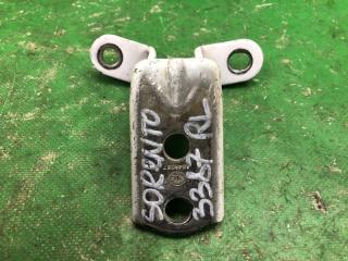 Запчасть петля двери нижняя задняя левая KIA SORENTO XM 09-14 2009