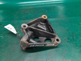 Кронштейн двигателя правый PRIUS 16- 2016 Хэтчбек 1.8 2ZRFXE