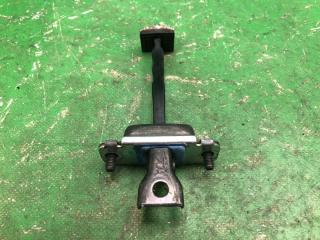 Ограничитель двери передний правый HYUNDAI ELANTRA AD 16- AD 2.0 G4NH