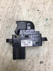 Кнопка стеклоподъемника задняя PATHFINDER R52 12-21 2018 R52 3.5 VQ35DD