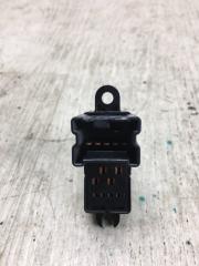 Кнопка стеклоподъемника задняя PATHFINDER R52 12-21 2018 R52 3.5 VQ35DD