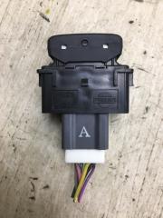 Кнопка обогрева сидений левая JUKE 10-19 2010 F15 1.6 MR16DDT