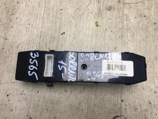 Кнопка стеклоподъемника передняя правая SORENTO UM 14- 2015 UM 2.4 G4KJ