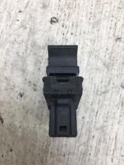 Кнопка стеклоподъемника задняя VOLKSWAGEN JETTA USA 10-17 162 CBTA 2.5L