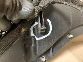 Пластик под лобовое стекло / Жабо VENZA 09-16 2011 Внедорожник 3.5 2GR-FE