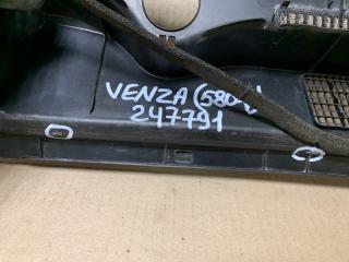 Пластик под лобовое стекло / Жабо VENZA 09-16 2011 Внедорожник 3.5 2GR-FE