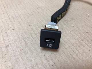 USB адаптер QX60/JX35 12-20 2017 Внедорожник 3.5 VQ35DD