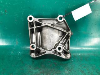 Кронштейн компрессора кондиционера CL 97-03 1998 COUPE 2.3 F23A1