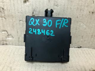 Блок комфорта передний правый QX30 16-20