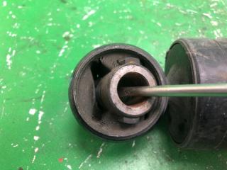 Амортизатор задний SORENTO XM 09-14 2012 XM 2.4 G4KJ