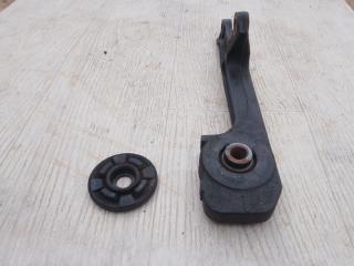 Кронштейн редуктора передний левый TOYOTA LAND CRUISER PRADO 120 02-09 4.0 1GR-FE