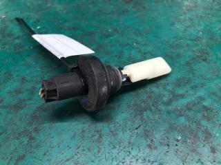 Датчик уровня бачка омывателя MERCEDES CLK-CLASS 209 02-10 COUPE M272960 3.5L