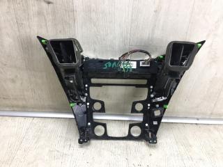 Накладка торпедо центр. SONATA YF 10-14 2013 YF 2.4 G4KJ