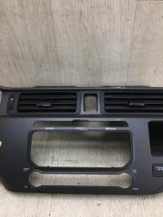 Накладка торпедо центр. KIA RIO UB 2011-2017 UB 1.6 G4FD