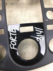 Накладка торпедо FORTE/CERATO TD 08-13 2009 TD 2.0 G4KD