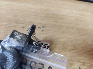 Датчик ABS передний левый TOYOTA CAMRY 40 06-11