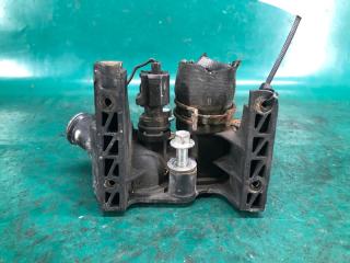 Фланец системы охлаждения FIESTA 08-17 2013 Хэтчбек 1.6 XDEZ