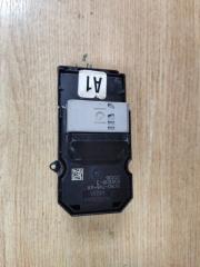 Кнопка стеклоподъемника передняя правая ILX 16-19 2016 Седан 2.4