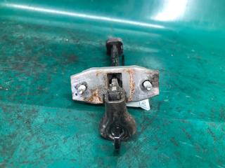 Ограничитель двери задний правый CAMRY 40 06-11 2008 Седан 2.4 2AZFE