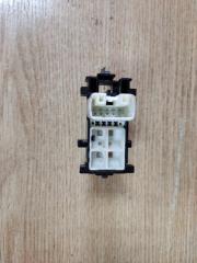 Кнопка стеклоподъемника CAMRY 55 14-17