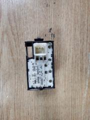 Кнопка стеклоподъемника передняя правая PRIUS - 30 09-17