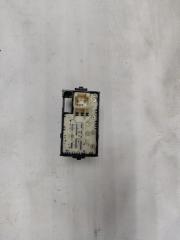 Кнопка стеклоподъемника TOYOTA VENZA 09-16