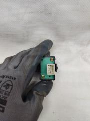 Кнопка центрального замка TOYOTA CAMRY 40 06-11