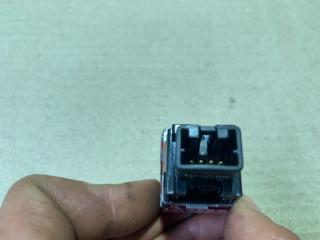 Кнопка аварийной сигнализации FORESTER 12-19 2018 2.5