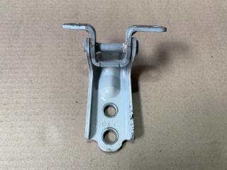 Петля двери нижняя задняя правая SUBARU FORESTER 12-19 2.5
