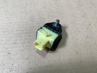 Датчик удара передний правый FORESTER 12-19 2018 2.5