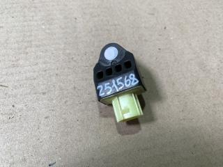 Датчик удара передний правый SUBARU FORESTER 12-19 2018