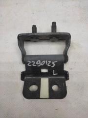 Петля крышки багажника левая NISSAN MURANO Z50 02-07 Б/У Петля крышки багажника левая NISSAN MURANO Z50 02-07