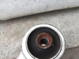 Рычаг задней подвески поперечный верхний передний LS460 06-12 2011 USF40 4.6